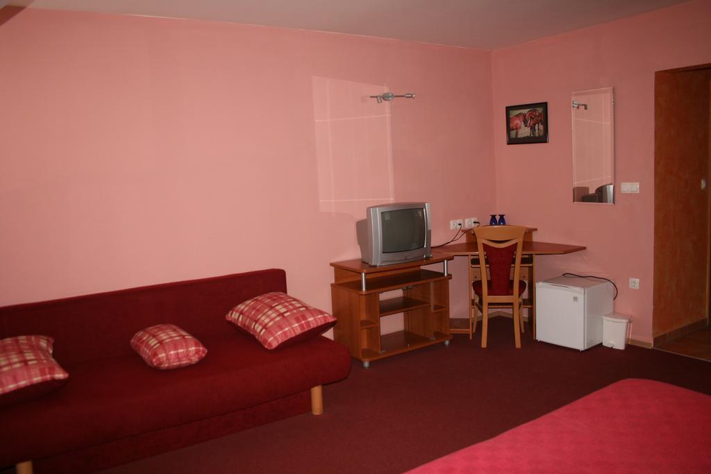 Guest House Klub Kovac Naklo Quarto foto
